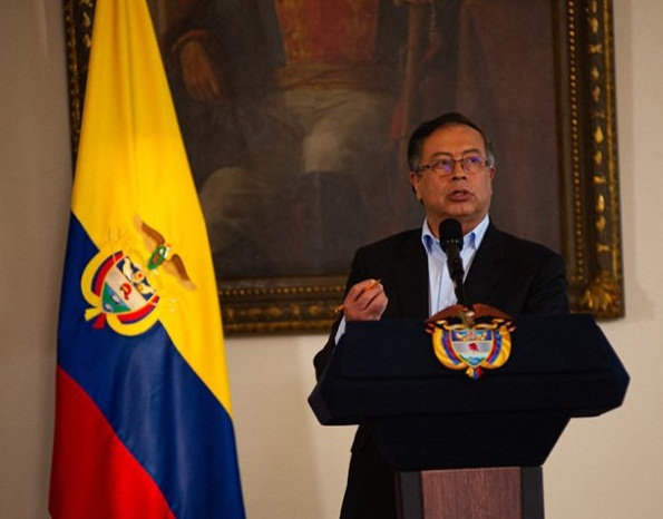 Petro acusa a Guaidó de “perturbar el libre desarrollo de la cumbre en Bogotá»