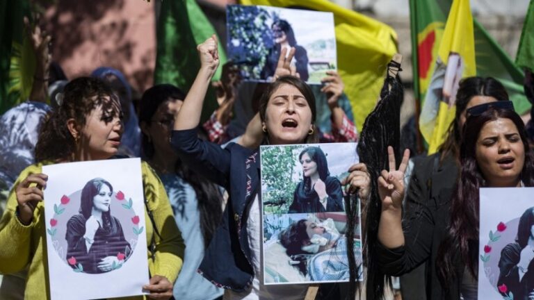 La ONU nombra a tres expertas para investigar la represión de las protestas en Irán