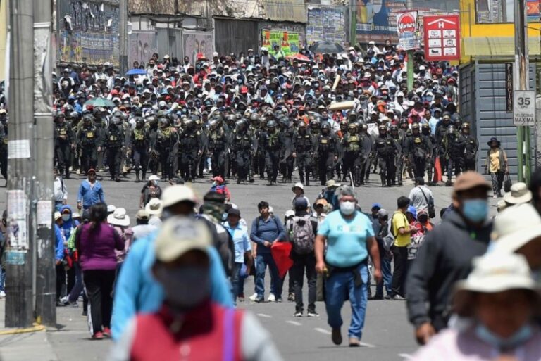 Asciende a 20 el número de muertos durante las protestas a favor de Pedro Castillo en Perú
