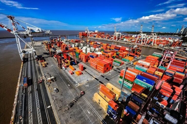 AVEX: Sector exportador creció 40% en 2022
