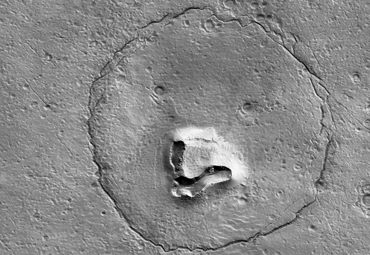 ¿Un oso en Marte? Científicos explican extraña imagen en el planeta rojo