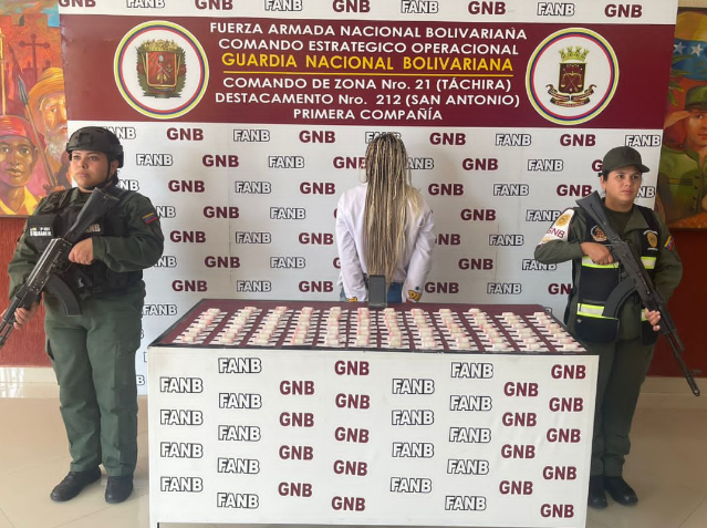 Detenida mujer con más de dos kilos de presunta cocaína en Peracal