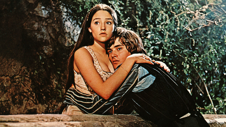 Actores de ‘Romeo y Julieta’ demandan a Paramount por escena de desnudez infantil