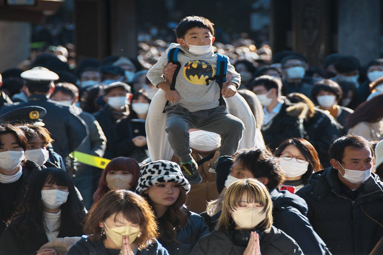Ofrecen 7.500$ por cada hijo a las familias que se muden de Tokio