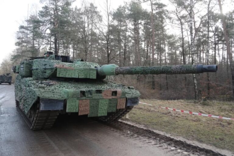 Alemania evalúa el envío de tanques Leopard a Ucrania