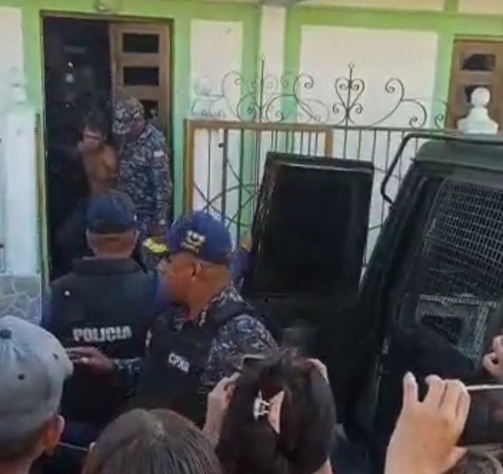 Oficiales arrestan a hombre por atacar a un vecino en Boconó (+video)