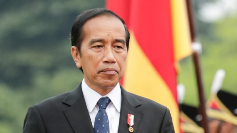 El presidente de Indonesia admite históricas violaciones de derechos humanos