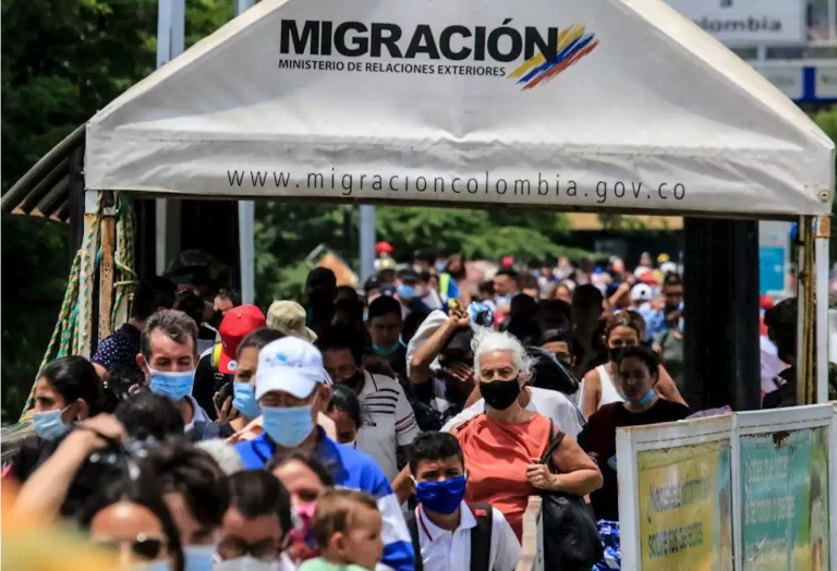 EN VIDEO: Migración Colombia crea Certificado PPT para venezolanos