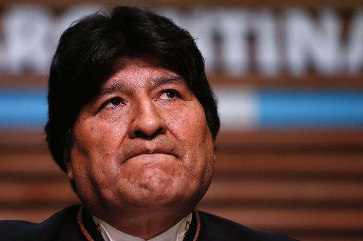 Migración Perú impide entrada de Evo Morales por amenazar el orden interno