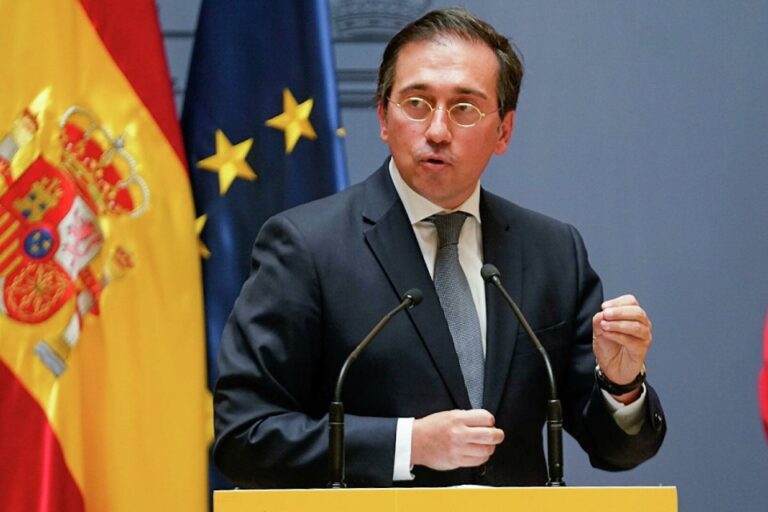 Gobierno y oposición han pedido a España que «acompañe» el diálogo en México