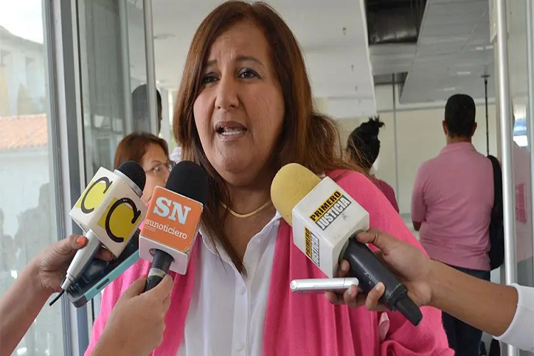 Dinorah Figuera es la nueva presidenta de la AN 2015