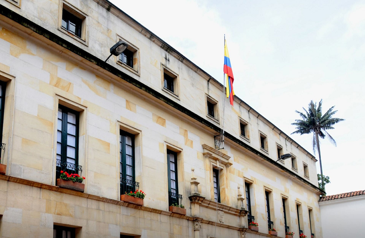 Colombia anuncia reapertura de consulados en Venezuela