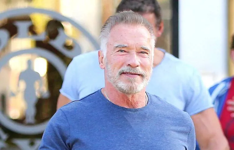Schwarzenegger retenido en un aeropuerto alemán por no declarar un reloj