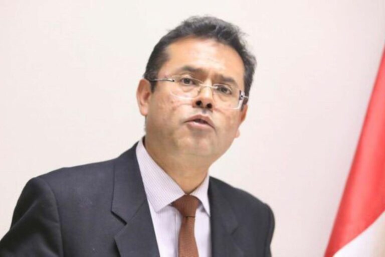 Ministro de Justicia de Perú asegura que el gobierno de Boluarte termina en 2023