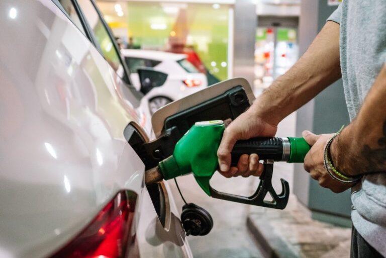 El Parlamento Europeo aprueba la prohibición de los vehículos de gasolina y diésel en 2035