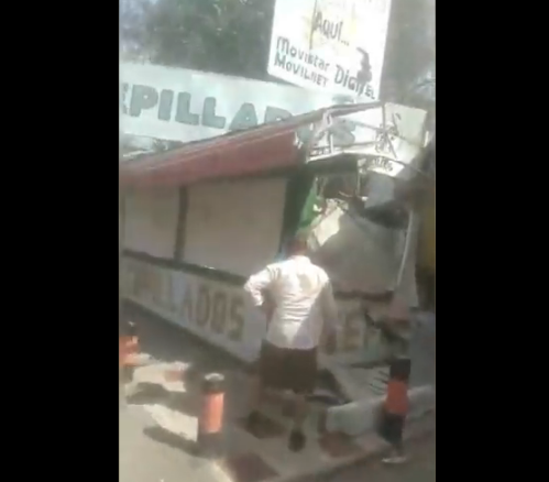 Un muerto y varios heridos en choque de camión contra kiosco en el Puente Sobre el Lago de Maracaibo