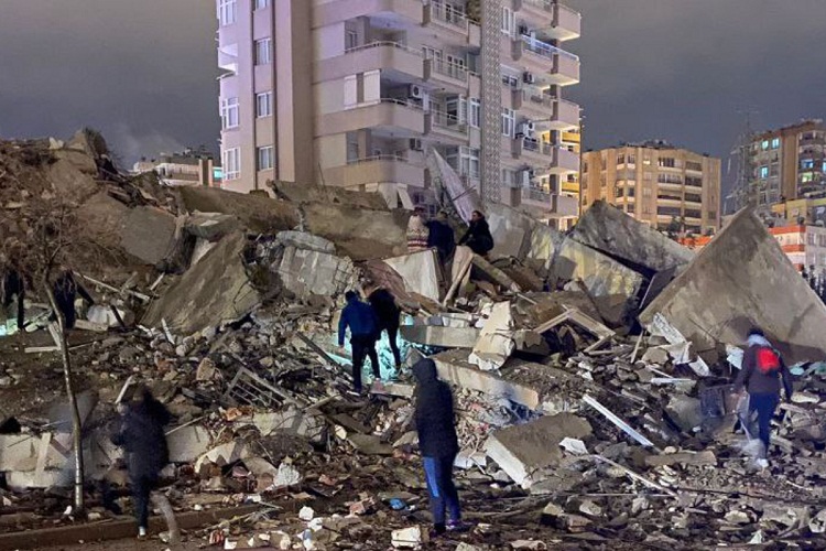 Asciende a más de 23.600 la cifra de muertos del terremoto en Turquía y Siria