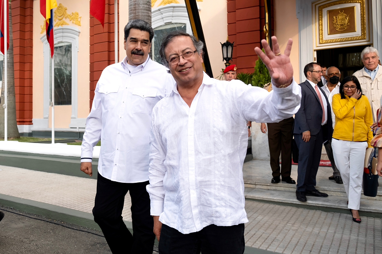 Presidente Petro viajará hoy a Caracas para reunirse con Maduro