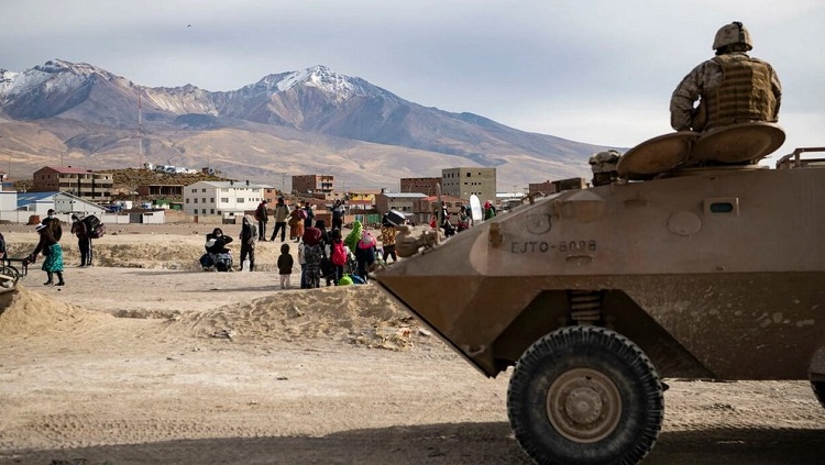 Chile militariza la frontera para frenar ingreso de migrantes