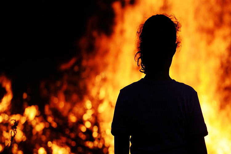 Tras nueve días de agonía muere mujer que fue quemada por su marido
