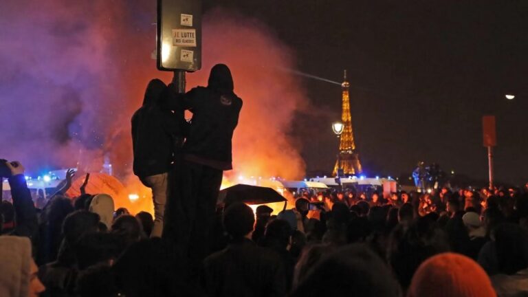 Últimas protestas en Francia dejaron 457 detenidos y 441 policías heridos