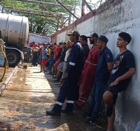 Paraguaná| Cisterneros denuncian que solo les venden mil litros de agua al día
