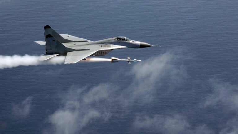 Eslovaquia entregará 13 cazas MiG-29 a Ucrania