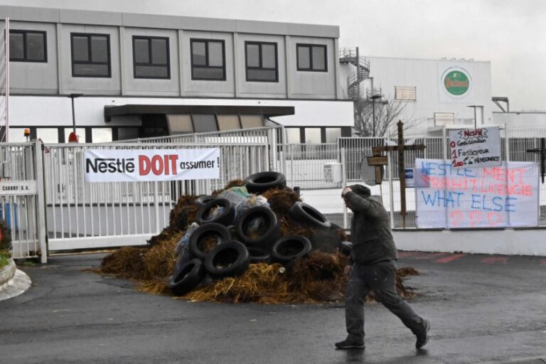 Nestlé cierra una fábrica en Francia tras un escándalo de pizzas contaminadas