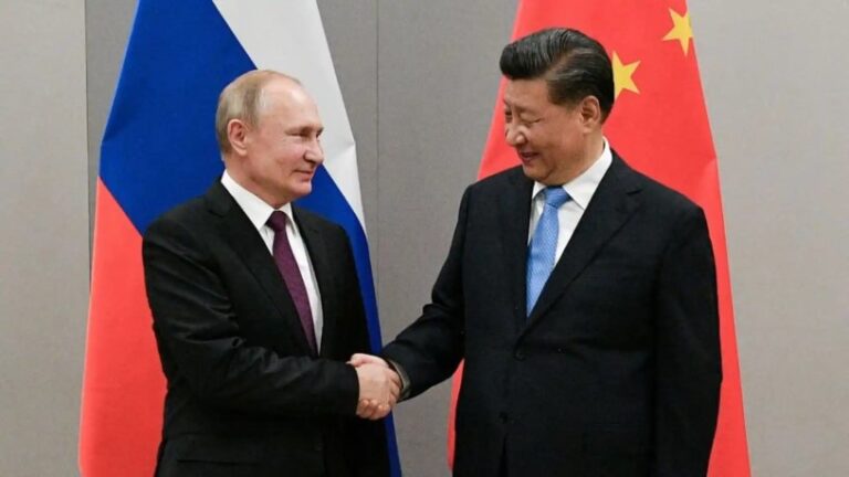 Xi invita a Putin a visitar China