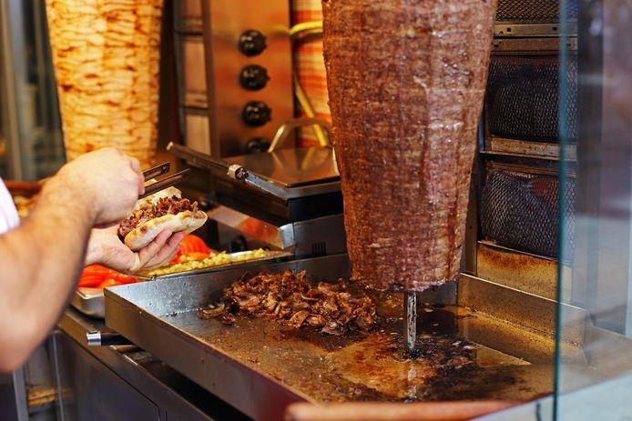 Alerta en seis países europeos por salmonelosis ligada a la carne de kebab