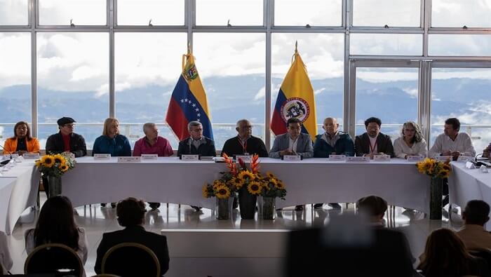 Venezuela felicita a Colombia y al ELN por «exitoso» diálogo