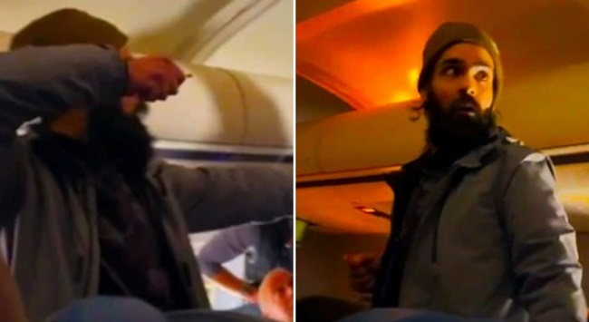 Hombre intentó apuñalar a la azafata  pleno vuelo (+video)