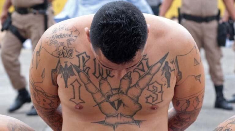 El Salvador condena a pandillero a 1.310 años de prisión