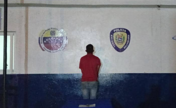 PNB detiene a microtraficante de droga en Los Taques