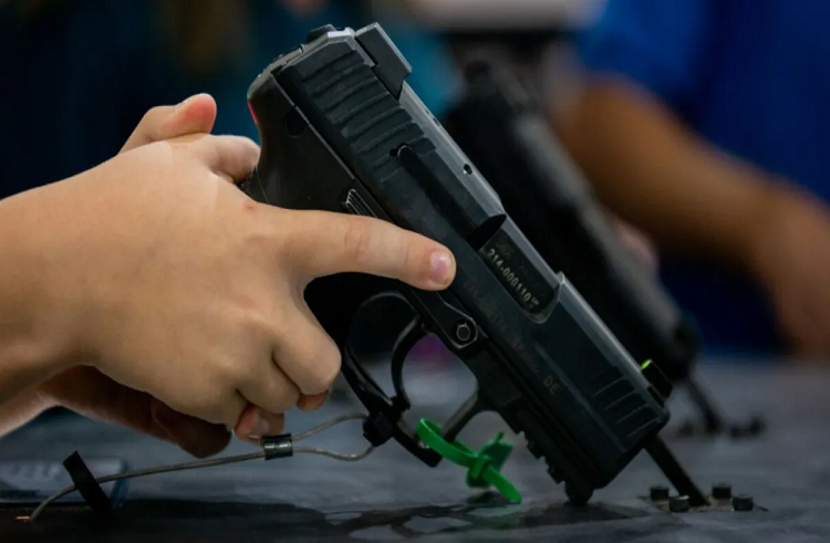 Florida: Niño de cuatro años murió al dispararse accidentalmente con un arma de fuego
