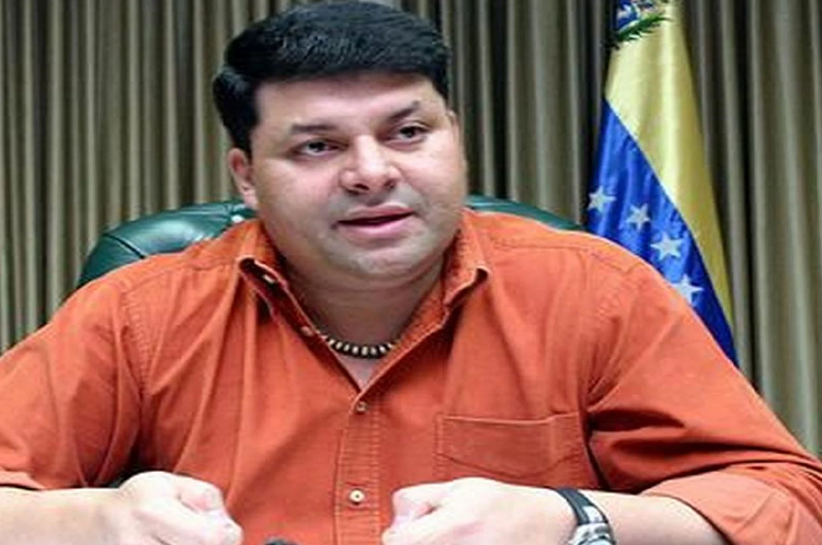Hugo Cabezas cae entre detenidos por trama de corrupción