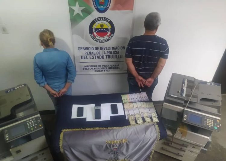 Arrestan en Valera a dos personas por “cobro ilícito de trámites” en el Registro