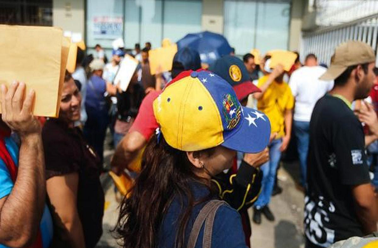 Plataforma Unitaria tilda de “irresponsables” las declaraciones de la presidenta de Perú sobre migrantes venezolanos