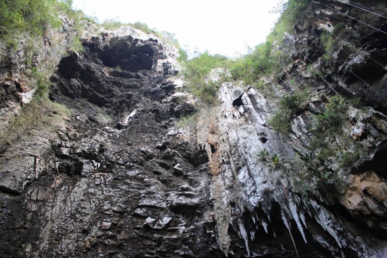 Suspenden temporalmente visitas a la Cueva del Indio en Falcón por labores de restauración