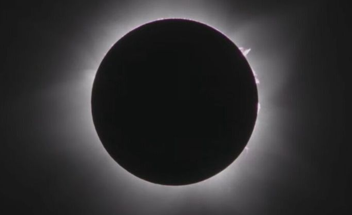 Eclipse solar total oscurece el noroeste de Australia