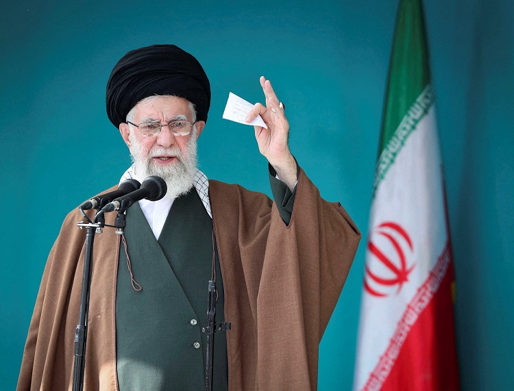 Asesinan a Abas Alí Soleimani, poderoso clérigo iraní