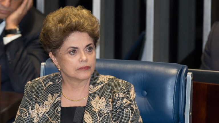 Dilma Rousseff toma posesión como nueva presidenta del banco de los BRICS