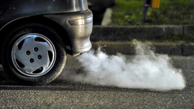 EEUU endurece las normas para las emisiones de automóviles