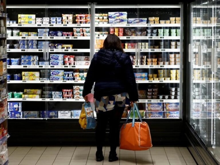 Francia revisa al alza su previsión de inflación al 4,9% en 2023