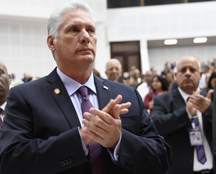 Parlamento cubano reeligió como presidente a Miguel Díaz-Canel