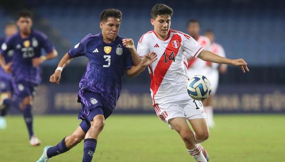 Perú cayó ante Argentina por 3-0 y quedó eliminado del Sudamericano sub-17