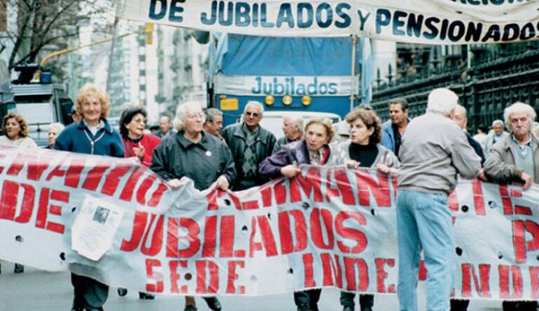 Uruguay aumenta la edad de jubilación a 65 años