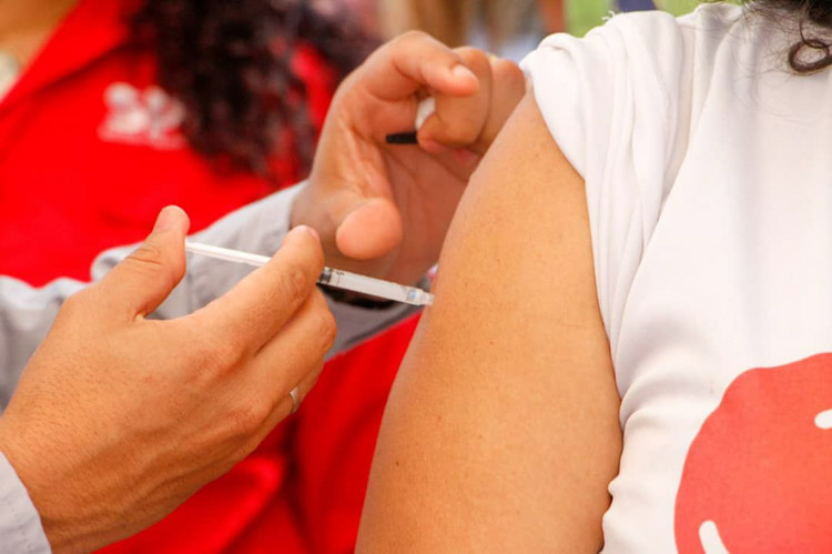 Plan de vacunación registra 65 % de cobertura en Falcón