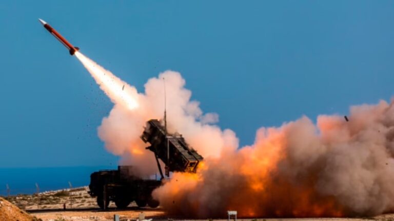 Ucrania recibe los primeros sistemas estadounidenses de defensa antiaérea Patriot