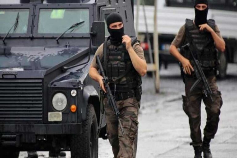 Más de 100 detenidos en Turquía por «terrorismo»